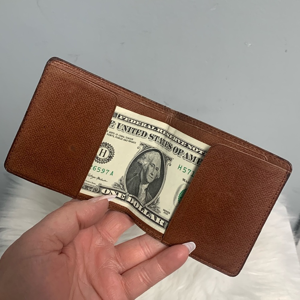 Pre-date code authentic Louis Vuitton money holder